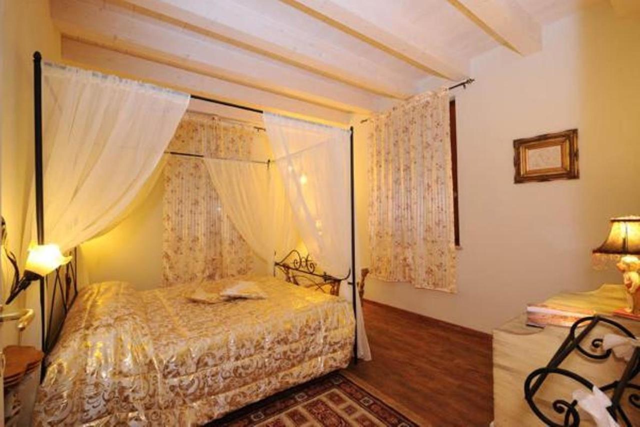 Residence Ca Di Capri Bussolengo Luaran gambar